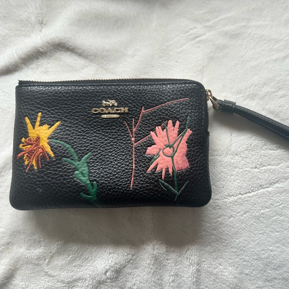 Coach X Jean Michel Basquiat Corner Zip Wristlet like new